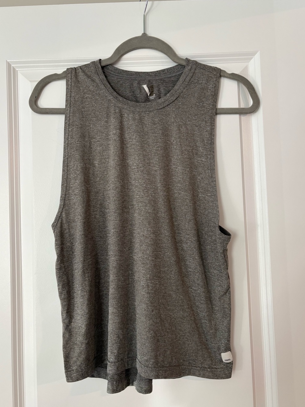 Vuori Energy Twist Back Tank – Gray – XS
